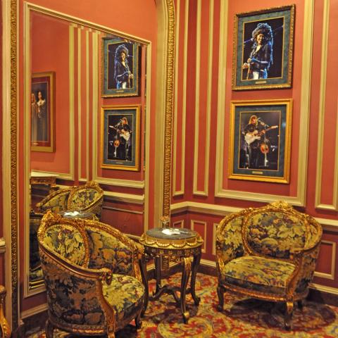 theater, ornate, upscale, 