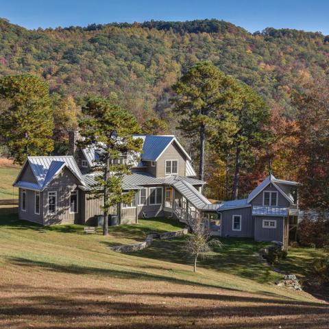 rural, wooded, porch, kitchen, bathroom, 