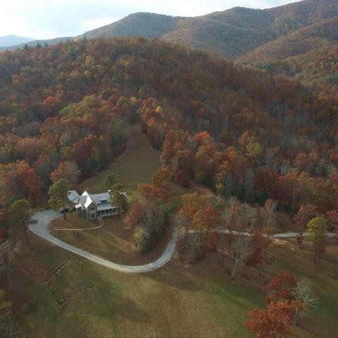 rural, wooded, porch, kitchen, bathroom, 