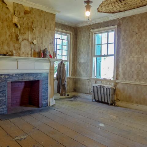 empty room, distressed, farmhouse, wallpaper, textured walls, 