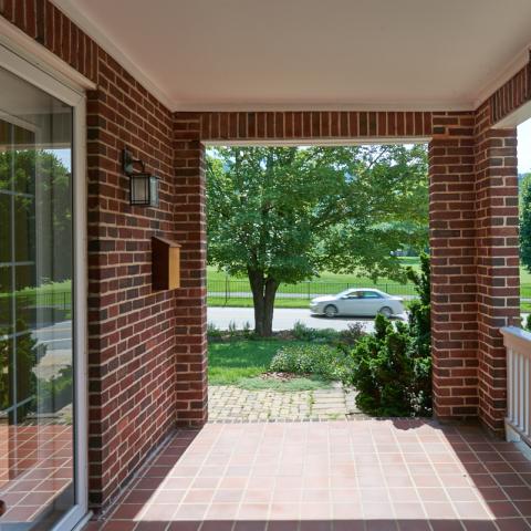 suburban, contemporary, fireplace, deck, 