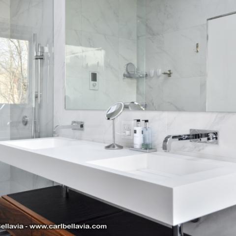 townhouse, contemporary, modern, light, white, glass, bathroom, kitchen, 