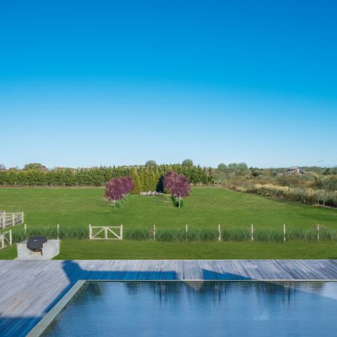 Hamptons, pool, deck, light, airy, upscale, contemporary, 