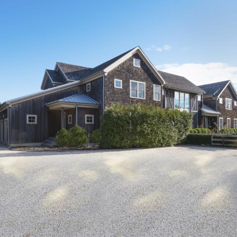 Hamptons, pool, deck, light, airy, upscale, contemporary, 