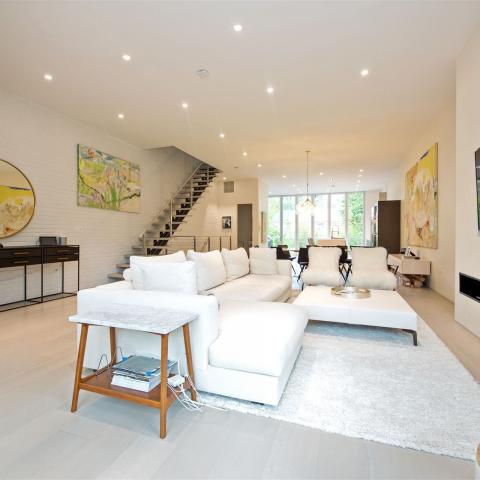 townhouse, contemporary, modern, light, white, glass, bathroom, kitchen, 