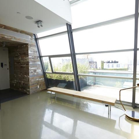 modern, contemporary, upscale, glass, light, penthouse, 