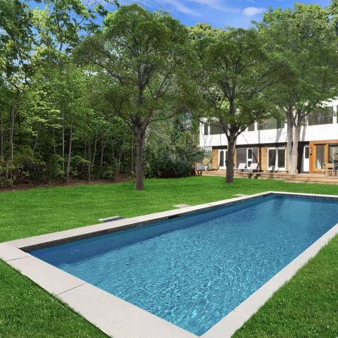 Hamptons, modern, pool, light, airy, deck, 