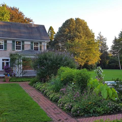 Hamptons, pool, deck, bathroom, kitchen, 