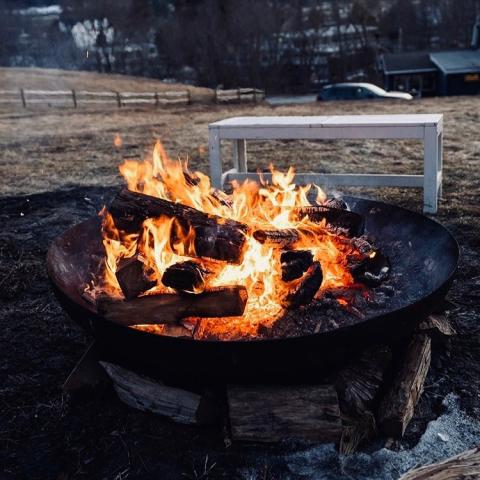 country, cabin, hotel, funky, fireplace, wooded, 