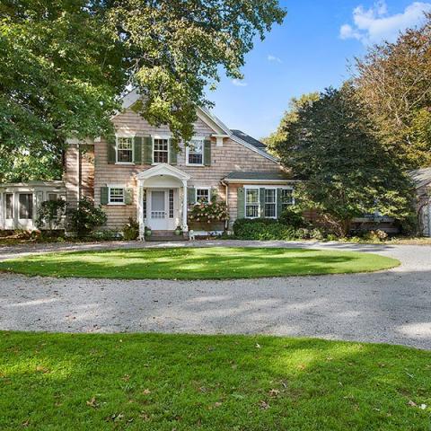 Hamptons, pool, deck, bathroom, kitchen, 