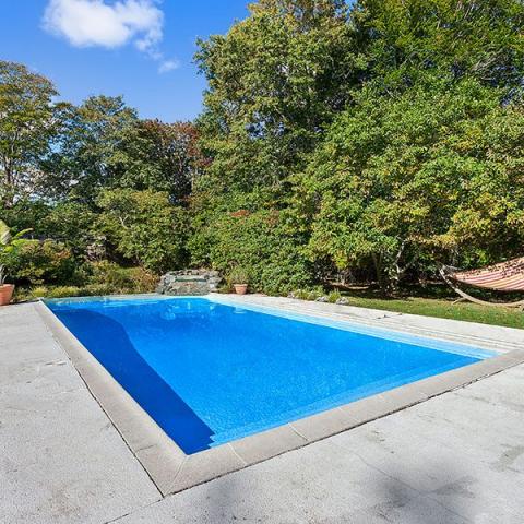 Hamptons, pool, deck, bathroom, kitchen, 