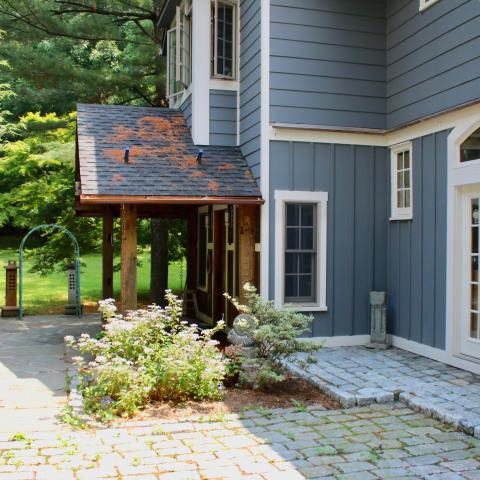 farmhouse, white, traditional, contemporary, kitchen, bathroom, pool, porch, garden, barn, 