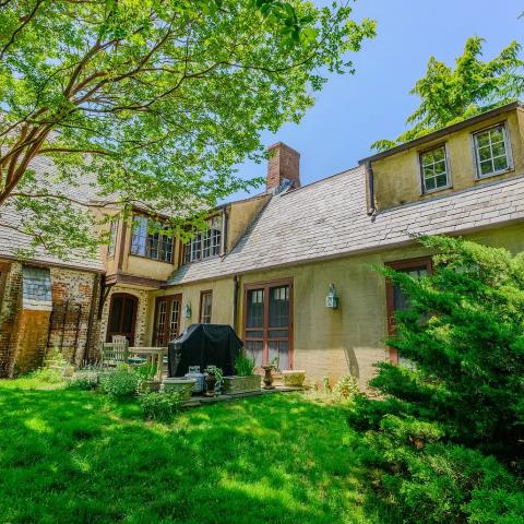Hamptons, upscale, traditional, pool, garden, staircase, 