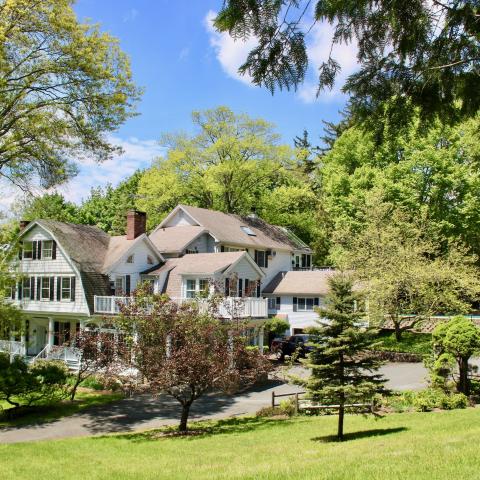 farmhouse, white, traditional, contemporary, kitchen, bathroom, pool, porch, garden, barn, 