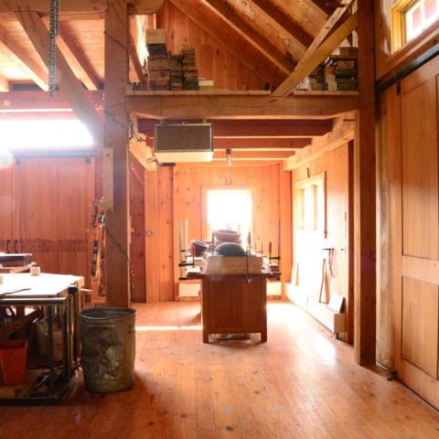 farm, farmhouse, barn, pool, field, fireplace, traditional, deck, patio, 