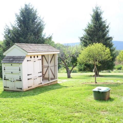 farm, farmhouse, barn, pool, field, fireplace, traditional, deck, patio, 