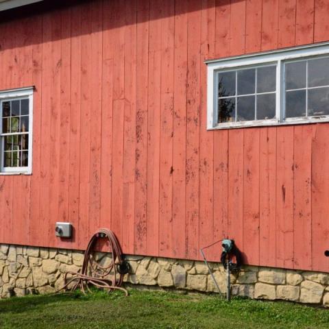 farm, farmhouse, barn, pool, field, fireplace, traditional, deck, patio, 
