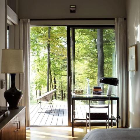 cabin, glass, wooded, light, airy, contemporary, 