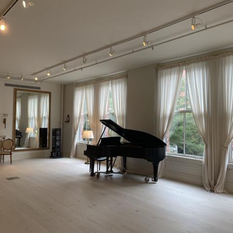 loft, light, kitchen, bathroom, white, piano, contemporary, 