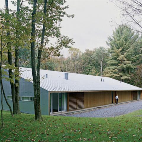 modern, contemporary, wooded, glass, light, airy, cabin, pool, 