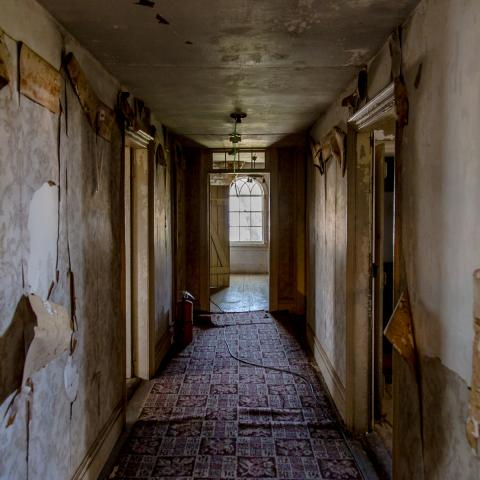 empty room, distressed, farmhouse, wallpaper, textured walls, 
