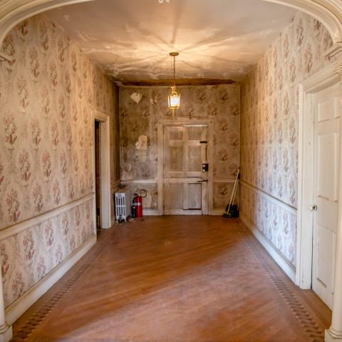 empty room, distressed, farmhouse, wallpaper, textured walls, 