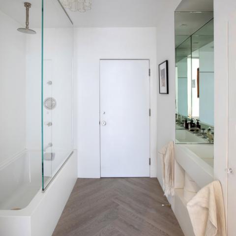 brownstone, townhouse, staircase, light, airy, upscale, bathroom, kitchen, 