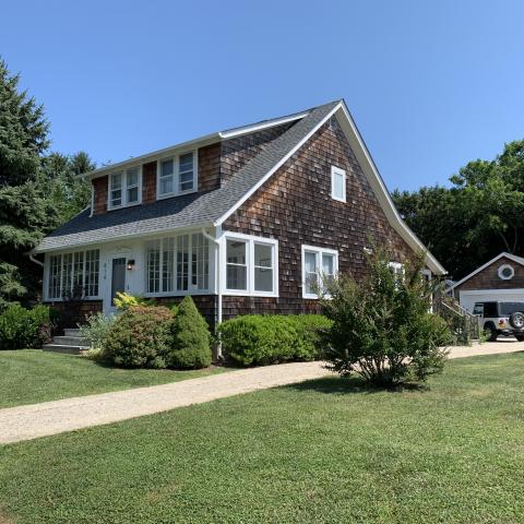 Hamptons, shingled, contemporary, airy, white, 