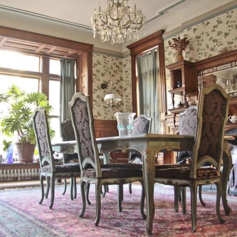 apartment, brownstone, colorful, traditional, 