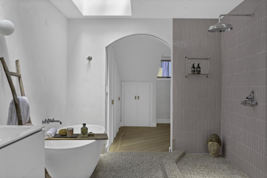 brownstone, townhouse, kitchen, bathroom, staircase, contemporary, 
