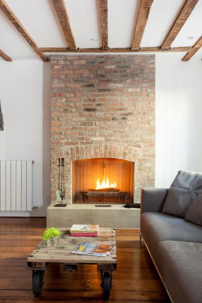 townhouse, traditional, light, airy, fireplace, garden, 