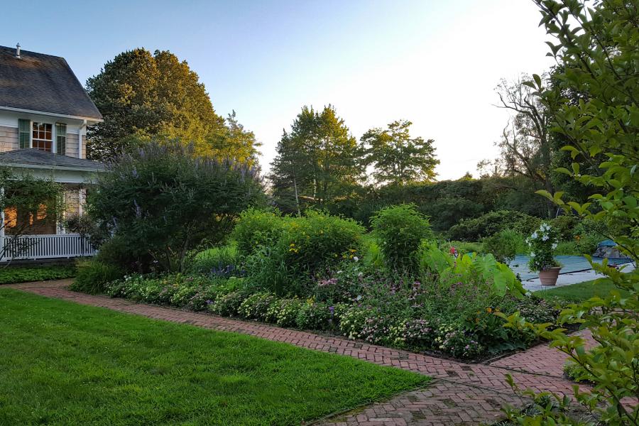 Hamptons, pool, deck, bathroom, kitchen, 