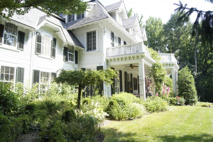 suburban, sunroom, garden, 