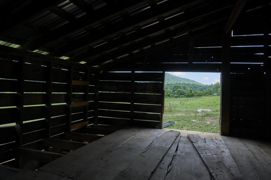 farm, farmhouse, field, water, pond, rural, stone, barn, Asheville, 