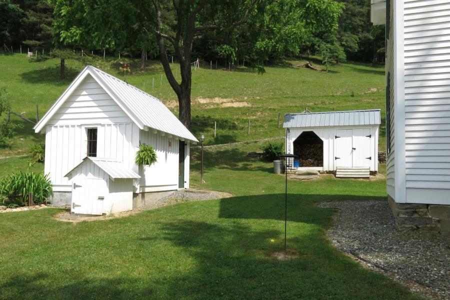 farm, farmhouse, field, water, pond, rural, stone, barn, Asheville, 