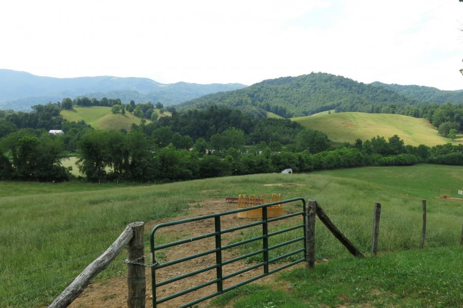 farm, farmhouse, field, water, pond, rural, stone, barn, Asheville, 