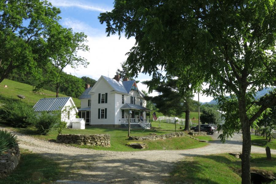 farm, farmhouse, field, water, pond, rural, stone, barn, Asheville, 