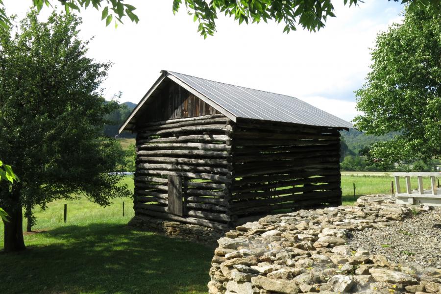 farm, farmhouse, field, water, pond, rural, stone, barn, Asheville, 