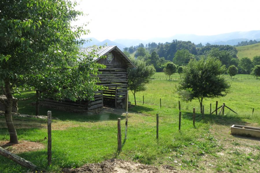 farm, farmhouse, field, water, pond, rural, stone, barn, Asheville, 