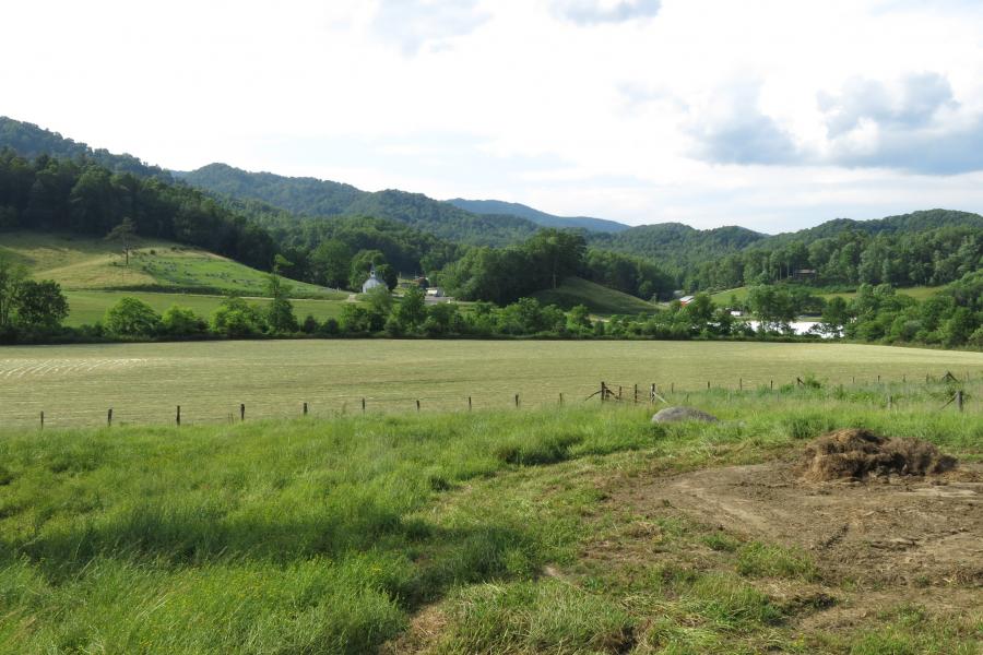 farm, farmhouse, field, water, pond, rural, stone, barn, Asheville, 