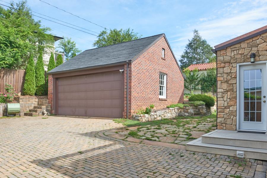 suburban, contemporary, fireplace, deck, 