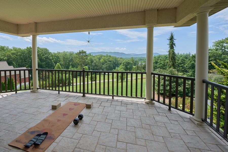 suburban, pool, kitchen, garden, bathroom, Asheville, 