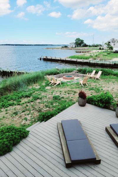 Hamptons, beach, water, deck, white, light, 