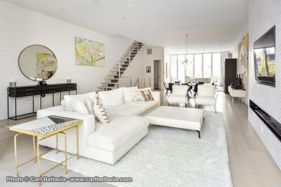 townhouse, contemporary, modern, light, white, glass, bathroom, kitchen, 