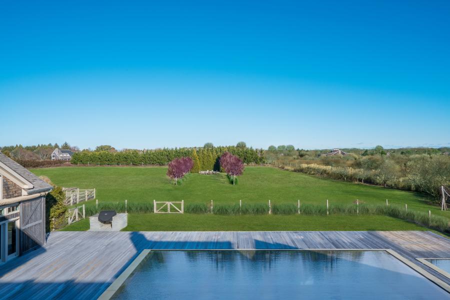 Hamptons, pool, deck, light, airy, upscale, contemporary, 