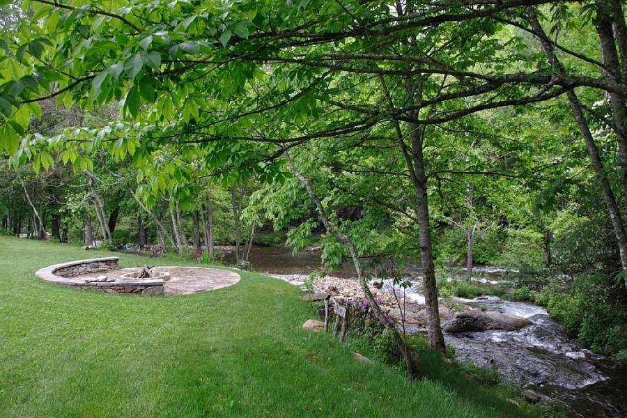 rural, water, barn, porch, patio, field, Asheville, 