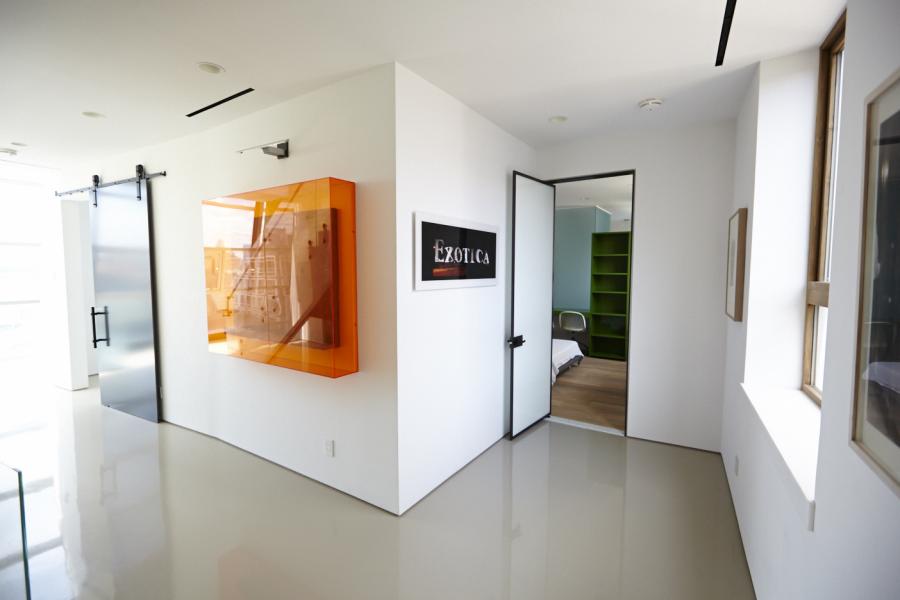 modern, contemporary, upscale, glass, light, penthouse, 