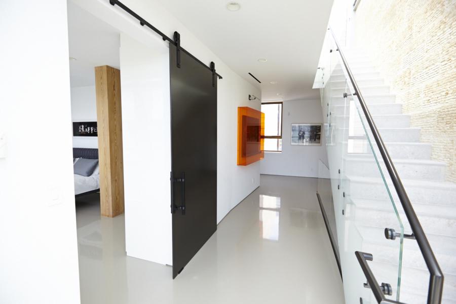 modern, contemporary, upscale, glass, light, penthouse, 