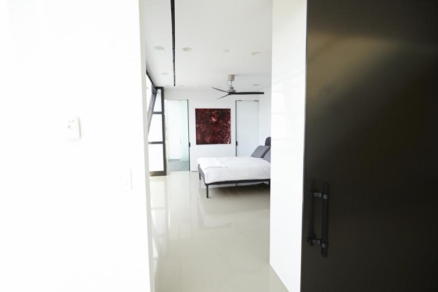 modern, contemporary, upscale, glass, light, penthouse, 