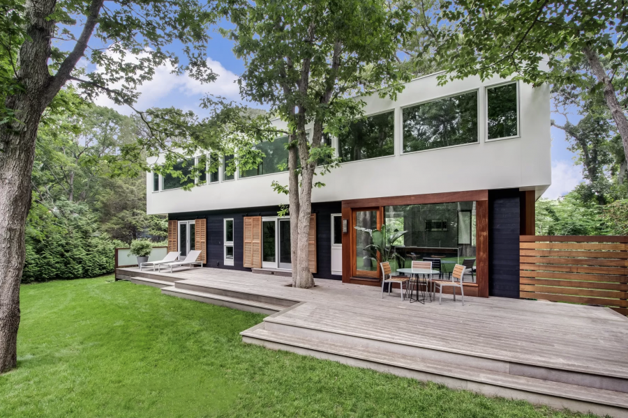 Hamptons, modern, pool, light, airy, deck, 